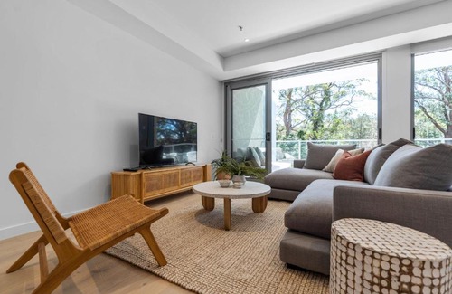 Huskisson Apartment | Oceanfront Escape at Serendipity Beach Apartment - 10/10 Rated