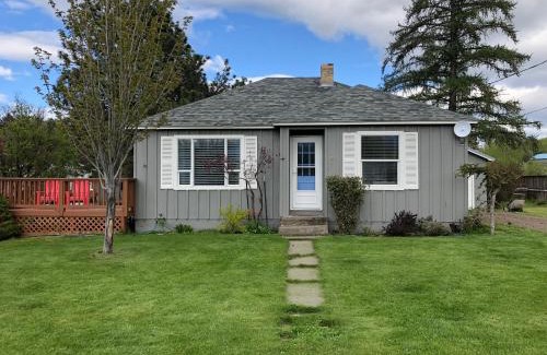Joseph House | Pet-Friendly Serendipity Cottage - Guest Rated 9.7/10