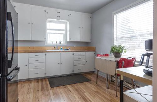 Joseph House | Pet-Friendly Serendipity Cottage - Guest Rated 9.7/10