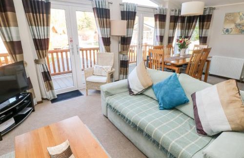 Narberth House | Discover Serendipity: 5-Star Stay for Families & Pets