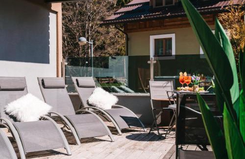 Sauze d'Oulx Hotel | Discover Serendipity Hotel: Oceanfront Haven with Hot Tub