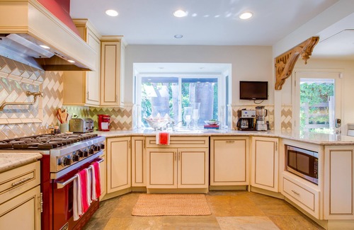 Deepwell Estates House | Unforgettable Serendipity in Deepwell with Spa & Private Pool