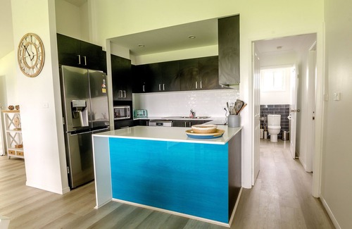 Lake Macquarie City Council House | Discover Serendipity Lake House: Breathtaking Water Views