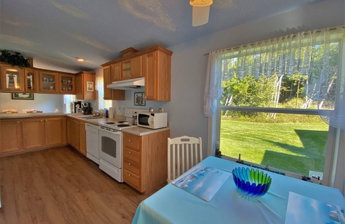 St Ignace House | Experience Serendipity on Lake Michigan with Scenic Views