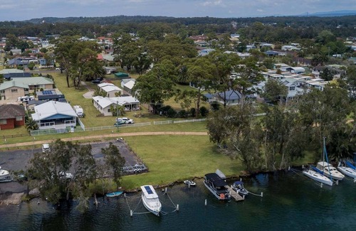 Sussex Inlet House | Serendipity Waterfront Estate