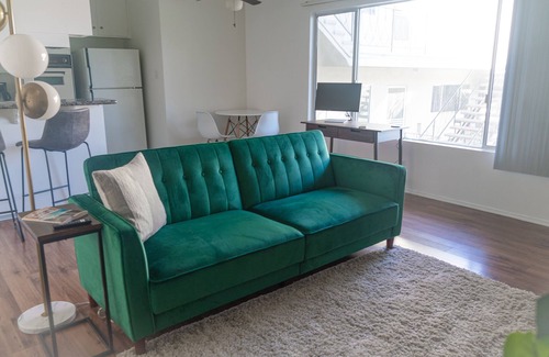 El Segundo Apartment | Serene Oceanfront Escape: Guest Rated 10/10 Experience
