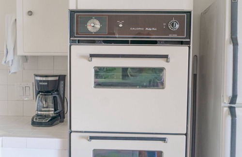 El Segundo Apartment | Serene Oceanfront Escape: Guest Rated 10/10 Experience