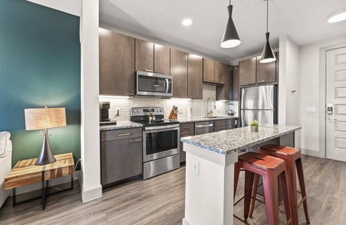 Montopolis Apartment | Inviting 1BR Suite Near Downtown with Gym & Fast WiFi