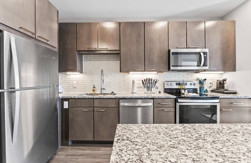 Montopolis Apartment | Inviting 1BR Suite Near Downtown with Gym & Fast WiFi