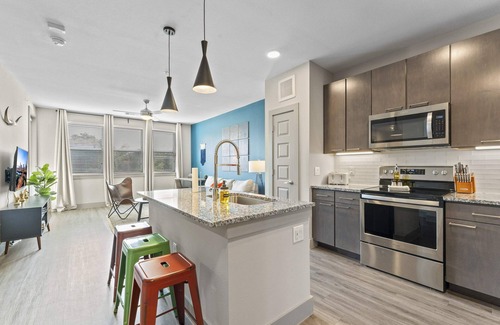 Montopolis Apartment | Relaxing 1BR Suite Near Downtown with Fast WiFi & Kitchen