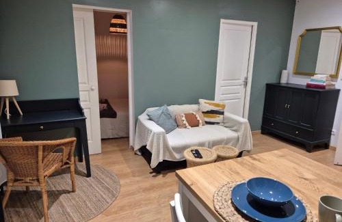Sens Apartment | Tranquil 1BR Oasis Near Sens Center - Pet Friendly Stay