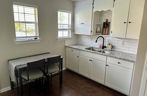Temple House | Serene 2-bedroom house 4 min from Baylor Scott and White Hospital
