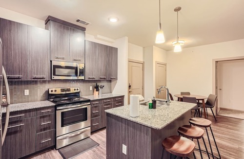 Leander Apartment | Relaxing 3B Getaway | Pool, Gym & Pet-Friendly Amenities
