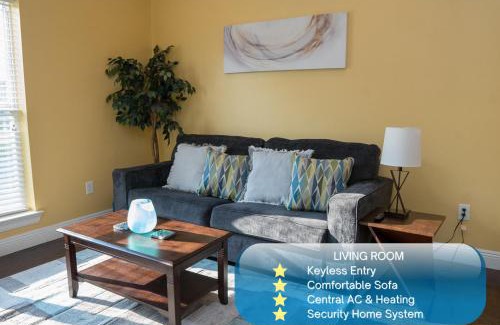 Kreole Apartment | Effortless Check-In and King Beds - 4-Star Stay Awaits