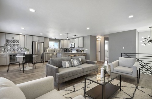Highlands House | Relaxing 4BR Pet-Friendly Getaway for Families in Denver