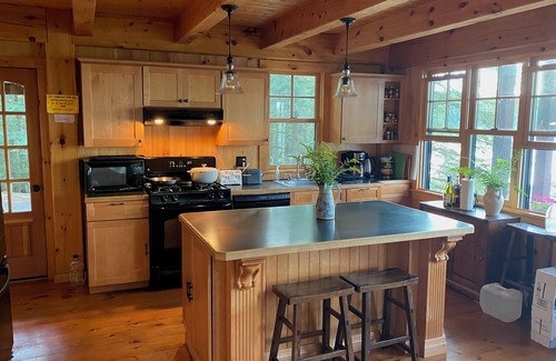 Saranac Lake Cabin | Serene 5-bedroom cabin in Saranac Lake