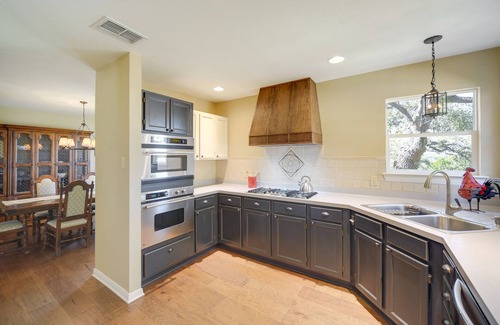Austin House | Idyllic Austin Retreat on 3 Acres, Near Downtown & Spa