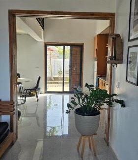 Santa Cruz Villa | Serene Escape in Porto Madeira