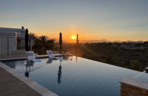Fountain Hills House | Idyllic Hilltop Retreat with Breathtaking Views & Spa