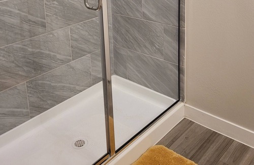 Celina Villa | Relaxing 2BD Retreat with Kitchen & Pet-Friendly Comfort
