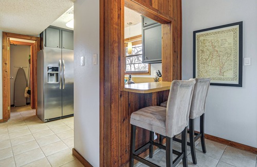 Spicewood Cottage | Serene Family Cottage w/Deck & BBQ