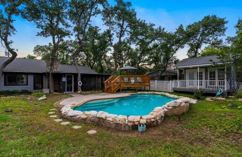 Cedar Park House | Serene Family Retreat King Beds Pool Hot Tub and Games