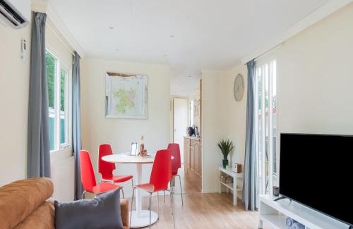 Putte Ski Chalet | Serene Forest Stay with Comfort, cleaning included