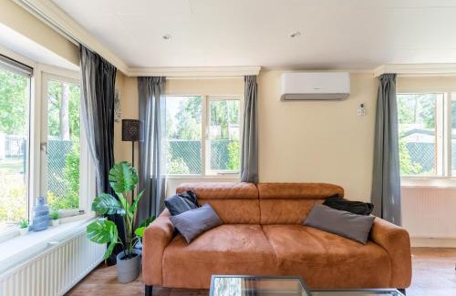 Putte Ski Chalet | Family-Friendly Chalet in Grenspark Kalmhoutse Heide