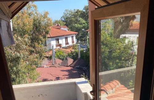 Akyaka City Center Apartment | Serene Home 180 m to Akyaka Beach