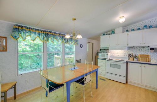 Burks Fork House | Tranquil Retreat Near Blue Ridge Parkway with Family Appeal