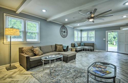 Greensboro House | Tranquil Retreat by the Pond - Family and Pet Friendly