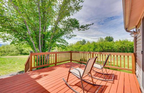 Chiloquin House | Tranquil Chiloquin Retreat with Decks and On-Site Pond!