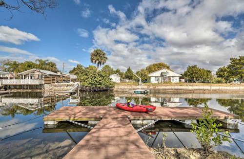 Cape Cay House | Relaxing Hudson Home on Canal with Private Beach Access