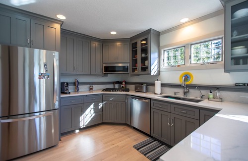 Minnetrista House | Relaxing Lakefront Retreat on Beautiful Lake Minnetonka