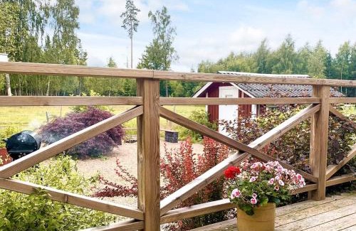 Vittsjo House | Serene Lakehouse with Rowing Boat