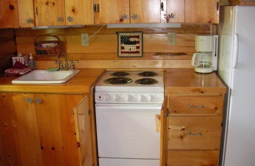 Middletown Cabin | Relaxing Log Cabin Retreat Amidst Historic Battlefields