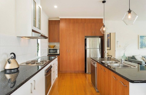 Cape Woolamai House | Modern Beach Retreat with Pet-Friendly Amenities