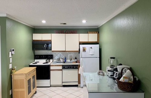 Montauk Condo | Idyllic Montauk Condo with Bay View, Pool & Spa Amenities