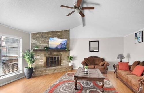 North Richland Hills House | Relaxing Retreat with Private Pool near DFW & ATT