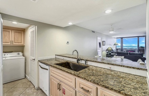 Port Aransas Condo | Tranquil Ocean View Retreat with Pool & Spa Amenities