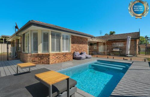 Culburra Beach House | Relaxing Pet-Friendly Retreat with Pool Access