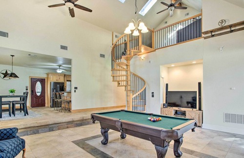 Quinlan House | Serene Quinlan Home w/ Dock on Lake Tawakoni!