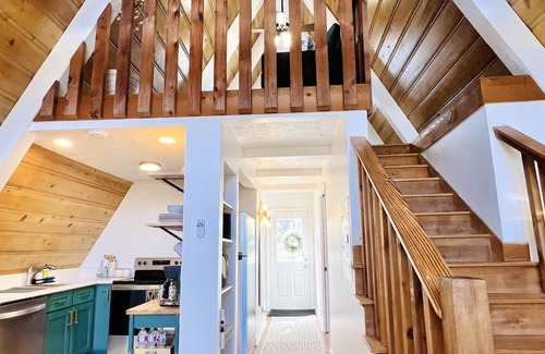 East Tawakoni House | Serene Retreat A-Frame with Lakeview
