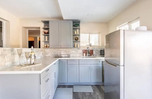 Hillsborough House | Tranquil Escape: Indulge in Luxury Near San Francisco