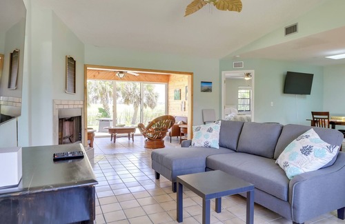 Pebble Beach House | Serene Rotonda West Home w/ Sunroom & Fire Pit!