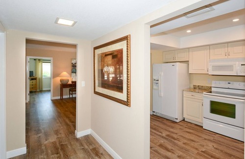 Glen Oaks Villa | Relaxing Sarasota Retreat with Pool, Spa & Breakfast