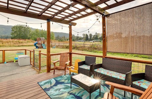 Sequim House | Relaxing Sequim Retreat: Pet Friendly with Beautiful Deck