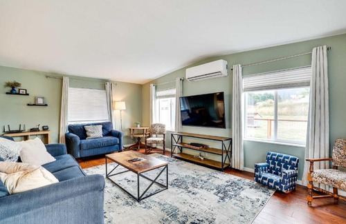 Sequim House | Relaxing Sequim Retreat: Pet Friendly with Beautiful Deck