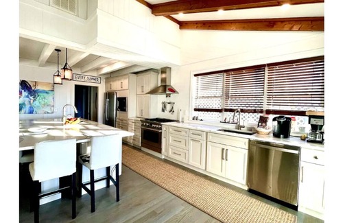 Manteo House | Unwind at Serene Sound Retreat OBX: Oceanfront & Pet Friendly