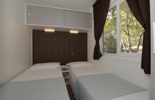 Baia Domizia Ski Chalet | Discover Family-Friendly Fun at Belvilla by OYO Baia Domizia